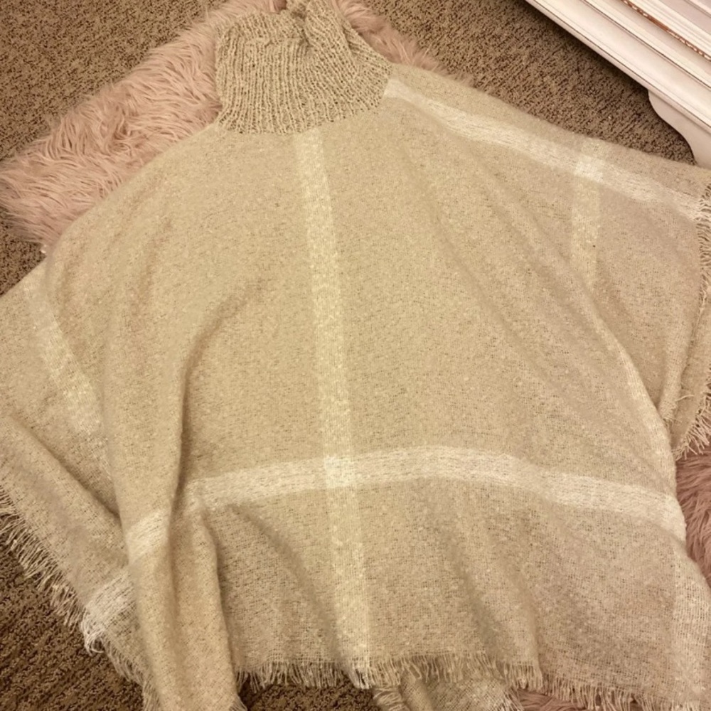Poncho cape cardigan